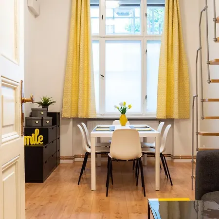 Lm Dream Walk-in Shower & A/c Freshly Renovated Apartment